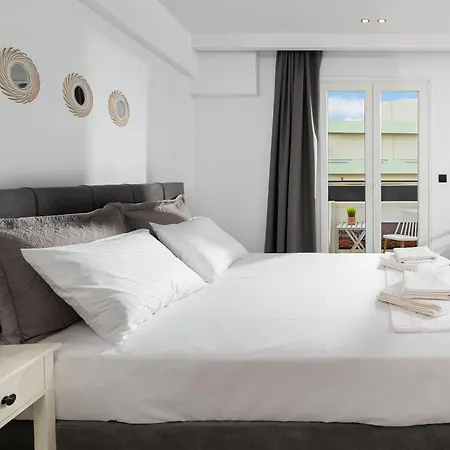 Eleana Aparthotel