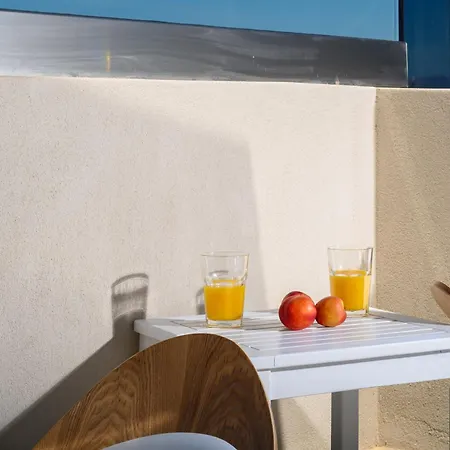 Eleana Aparthotel 3*