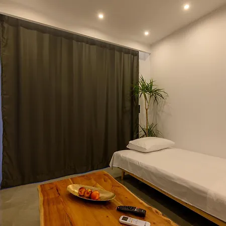 Eleana Aparthotel 3*