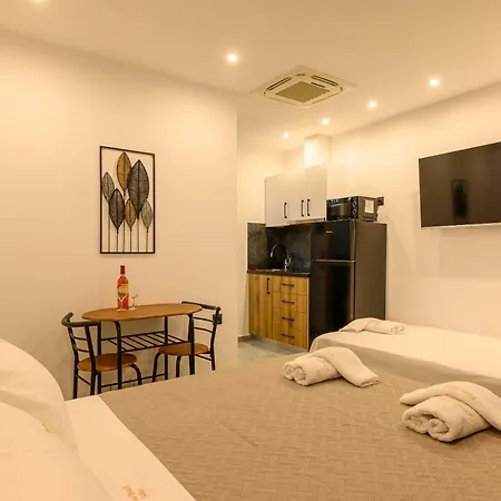 Eleana Aparthotel Hersonissos (Crete)